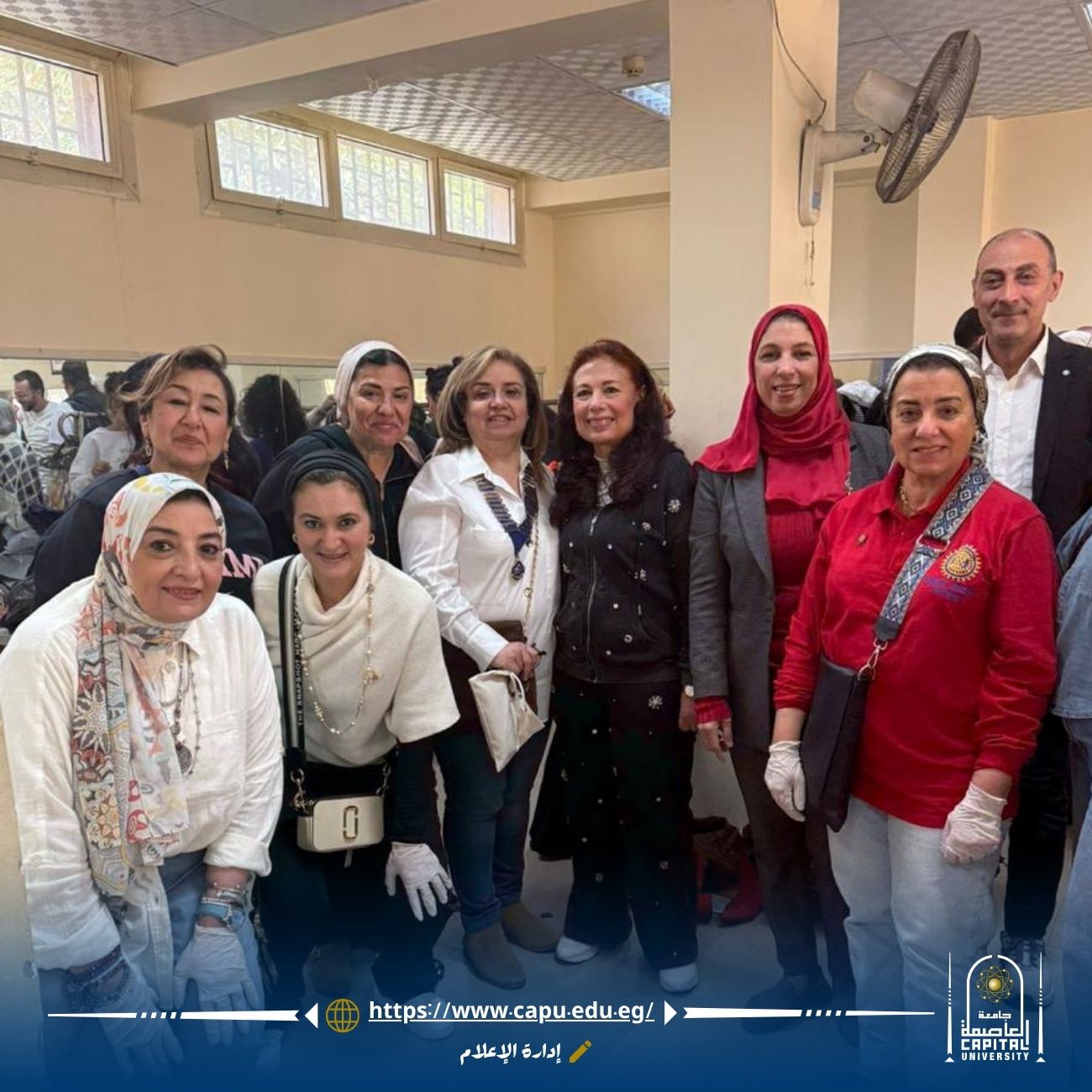 كلية التربية الموسيقية تنظم المعرض الخيري للملابس 